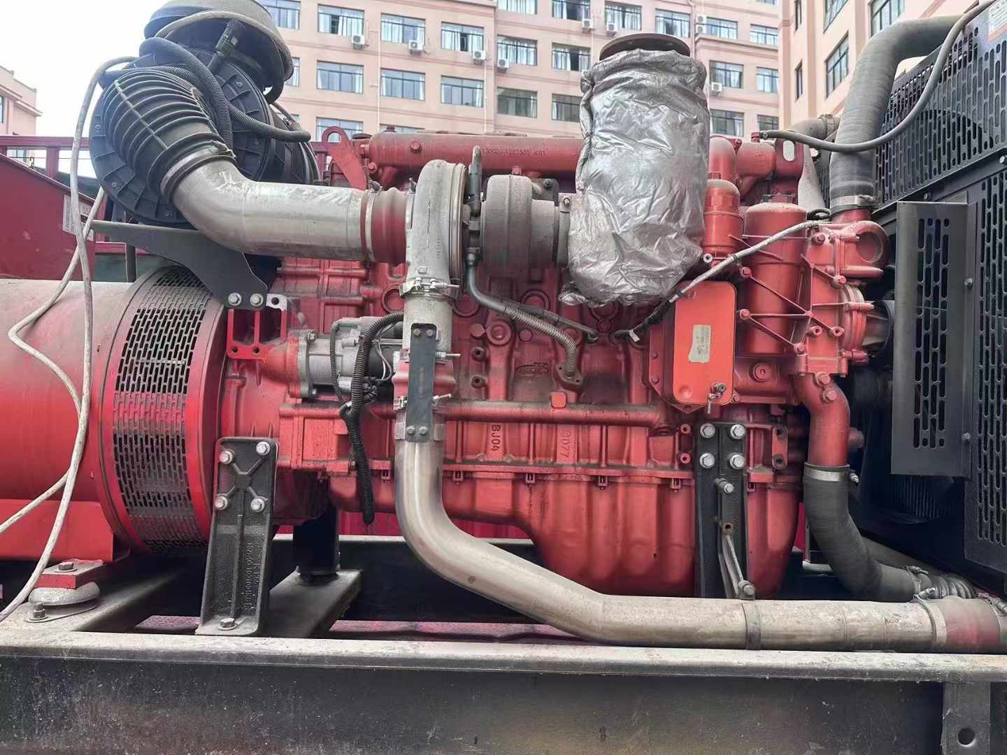 通山如何选择适合 600kW 柴油发电机组的过载保护器？
